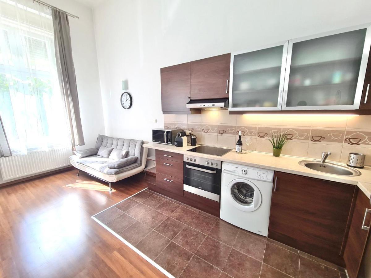 Ricky Apartment Budapest Exterior photo