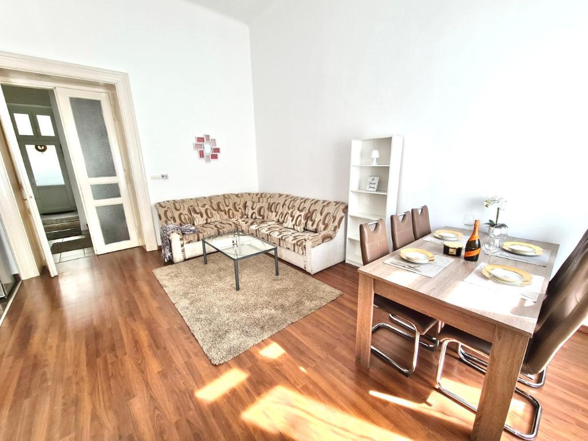 Ricky Apartment Budapest Exterior photo