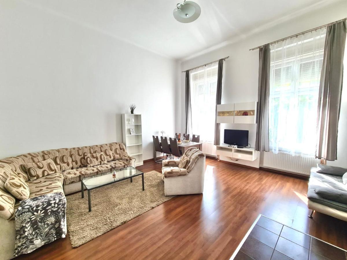 Ricky Apartment Budapest Exterior photo