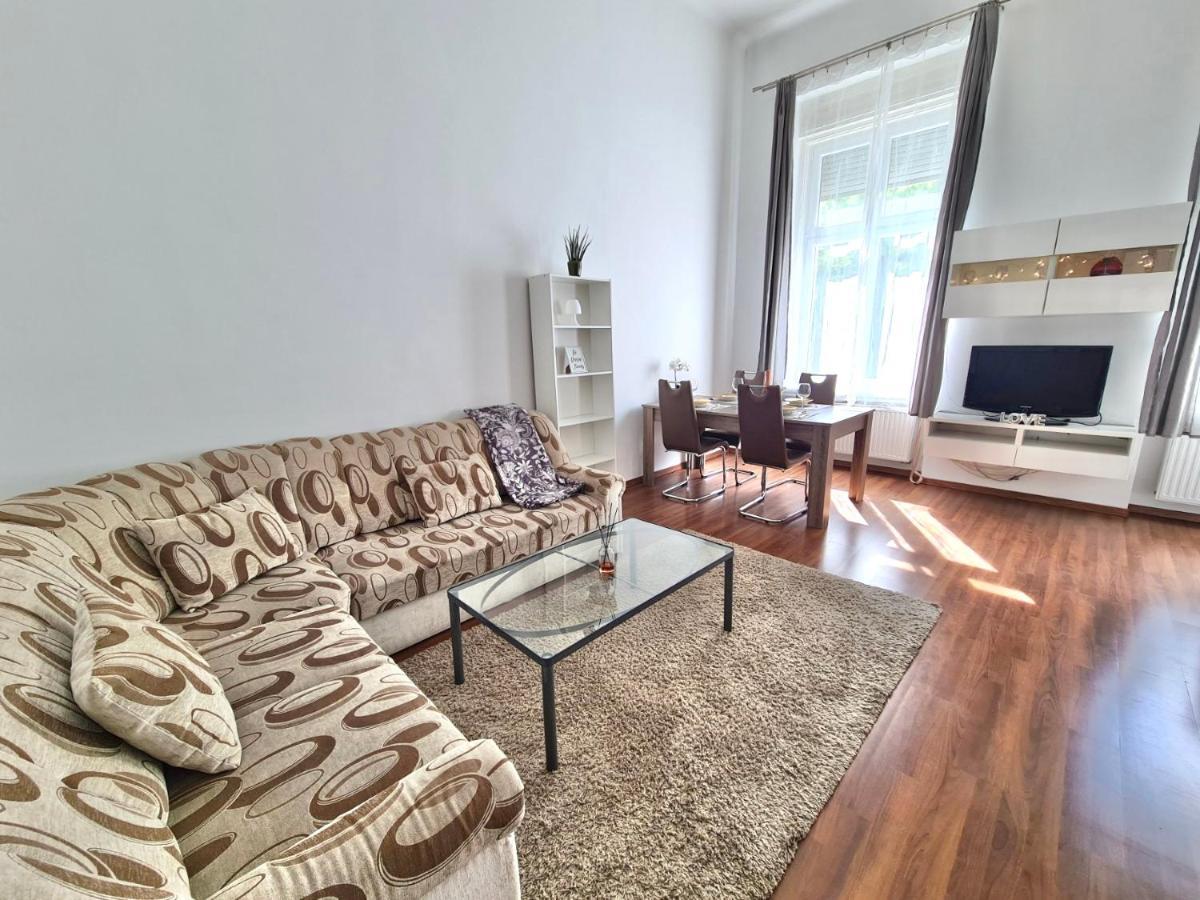 Ricky Apartment Budapest Exterior photo